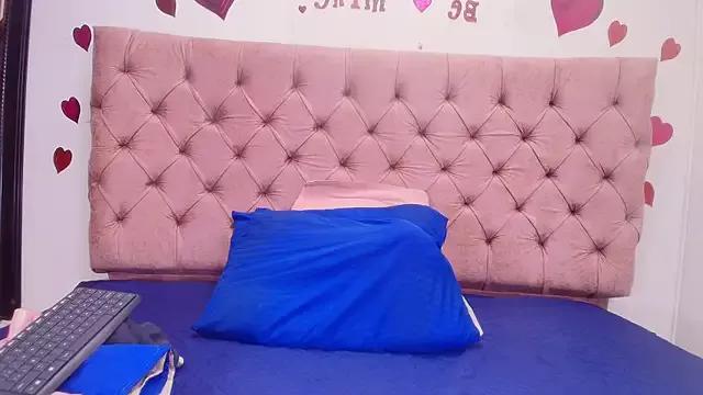 Try our streaming cams variety and talk on a personal level with our adorable girls streamers, showing off their bountiful shapes and dildos.