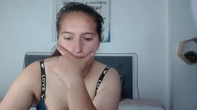 sharon_and_kloee from StripChat is Freechat