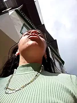 SharonDustLove from StripChat is Freechat
