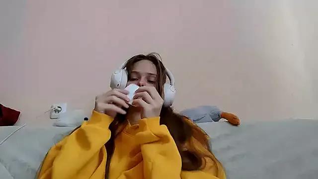 SharybbFace from StripChat is Freechat