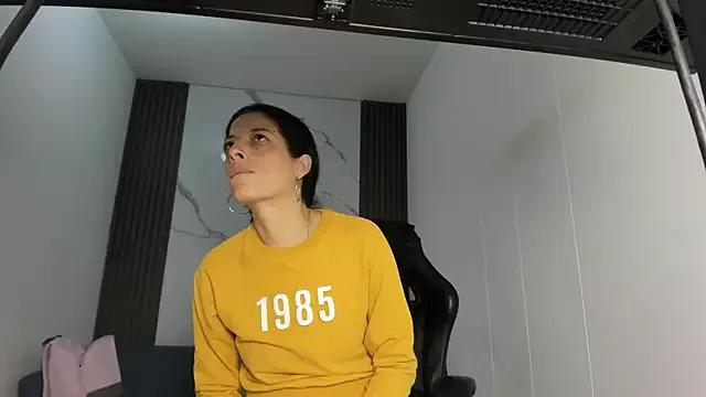Try our streaming cams variety and talk on a personal level with our adorable girls streamers, showing off their bountiful shapes and dildos.