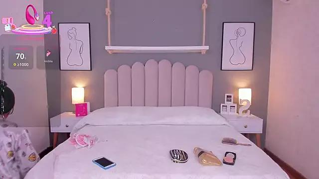 Try our streaming cams variety and talk on a personal level with our adorable girls streamers, showing off their bountiful shapes and dildos.