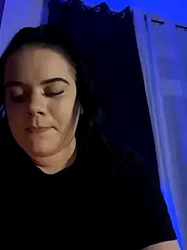 Shellybttn_ from StripChat is Freechat