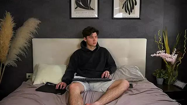 SherlockMax from StripChat is Freechat