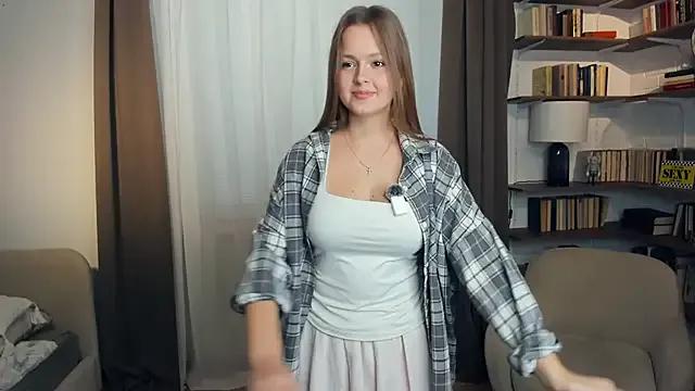 SherlyGorelli from StripChat is Freechat