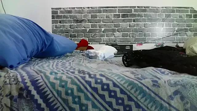 shineofcrazy from StripChat is Freechat