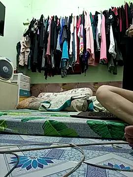 ShinnaBee from StripChat is Freechat