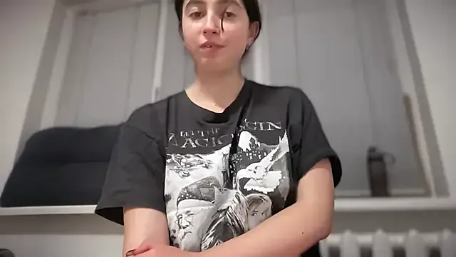 ShizukuHunter from StripChat is Freechat