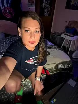 shortywidaphatty from StripChat is Freechat