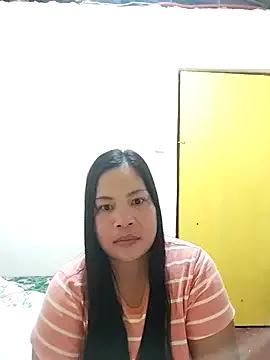 Shyhotpinay_32 from StripChat