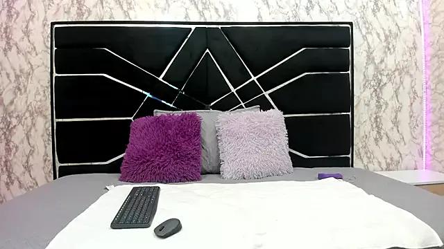 Try our streaming cams variety and talk on a personal level with our adorable girls streamers, showing off their bountiful shapes and dildos.