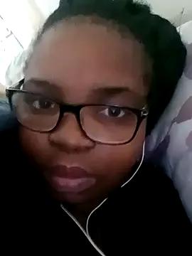 ShySexyBaddiexx from StripChat is Freechat