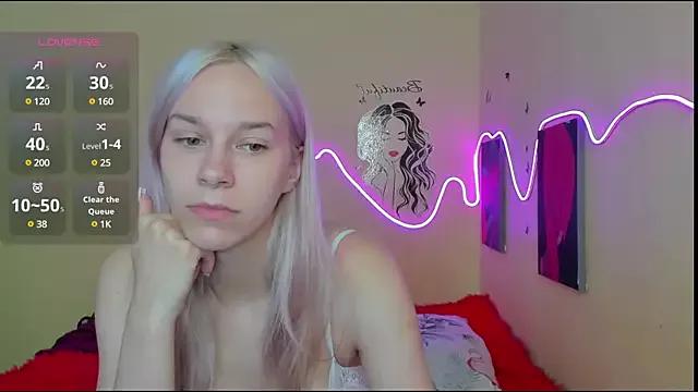 SienaHill from StripChat is Freechat