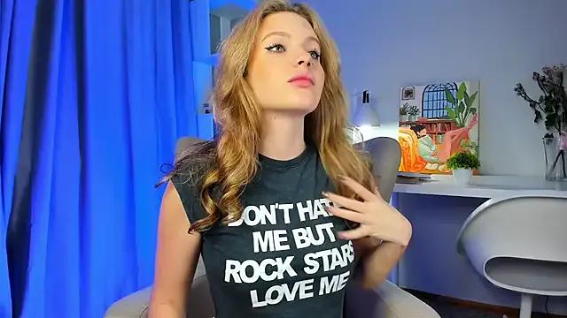 SilentHowl from StripChat is Freechat