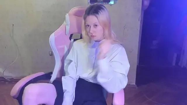 Silly__Milly from StripChat