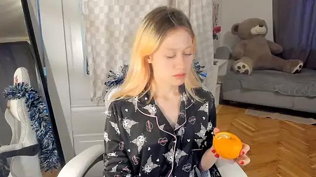 Silly__Milly from StripChat