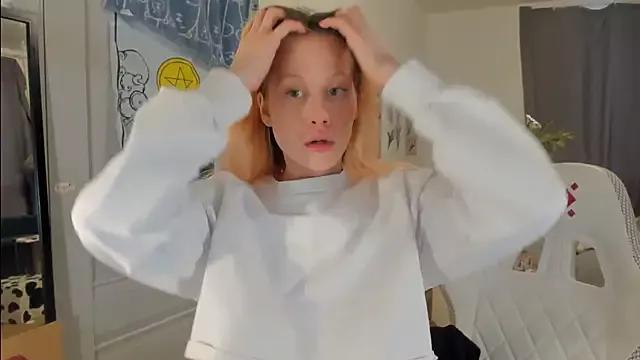 Silly__Milly from StripChat