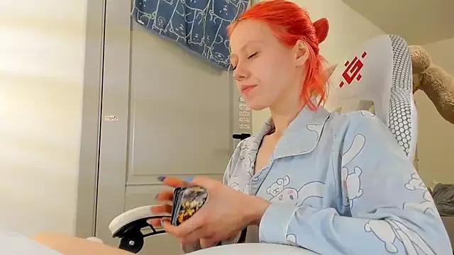 Silly__Milly from StripChat