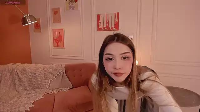 Sillybloom from StripChat