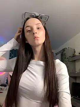 Silver_rains from StripChat is Freechat