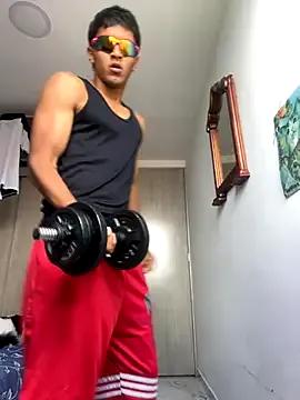 silverbody19 from StripChat is Freechat