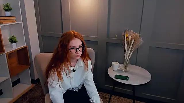 SilverBuskey from StripChat is Freechat