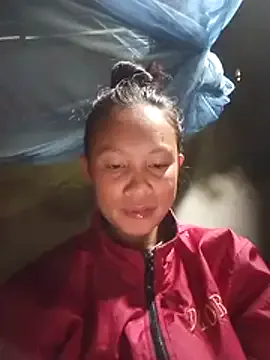 simi-lucy from StripChat is Freechat