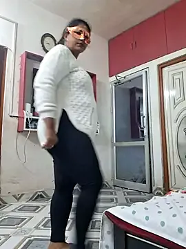 SIMIHOT on StripChat 