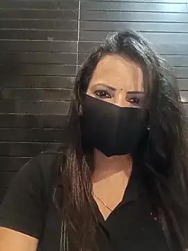 simmi_love from StripChat is Freechat