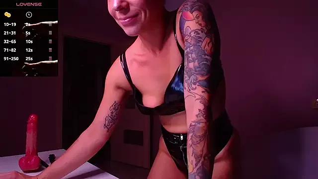 Simona_Moonshine from StripChat is Freechat