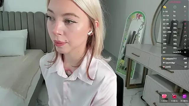 Try our streaming cams variety and talk on a personal level with our adorable girls streamers, showing off their bountiful shapes and dildos.