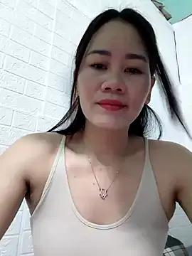 Singlemom69x from StripChat is Freechat