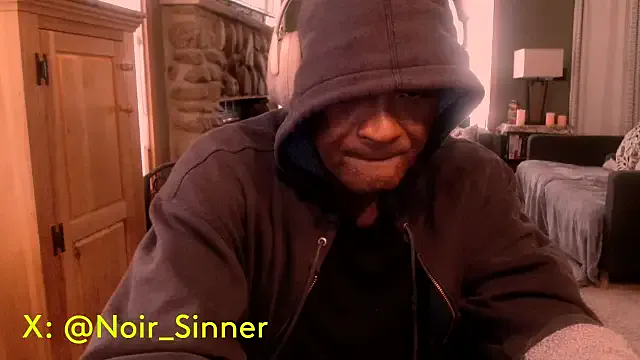 sinnernoir on StripChat 