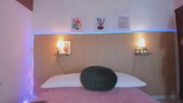 Sirenita_petitexoxo from StripChat is Freechat