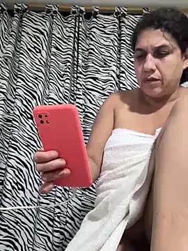 siri_duque from StripChat is Freechat