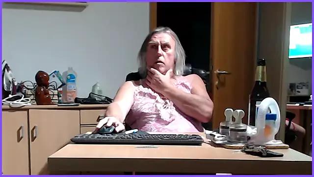 Sissygera from StripChat