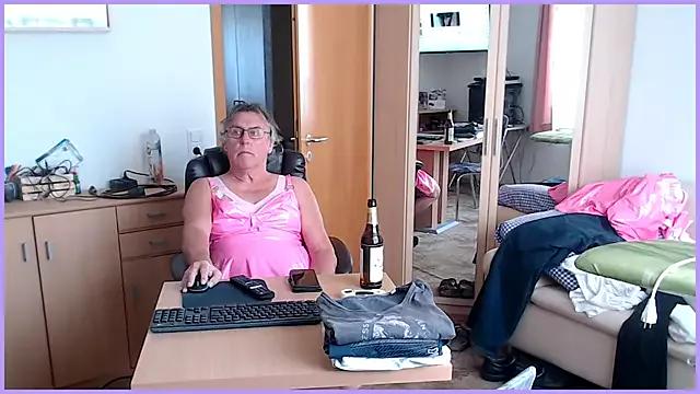 Sissygera from StripChat