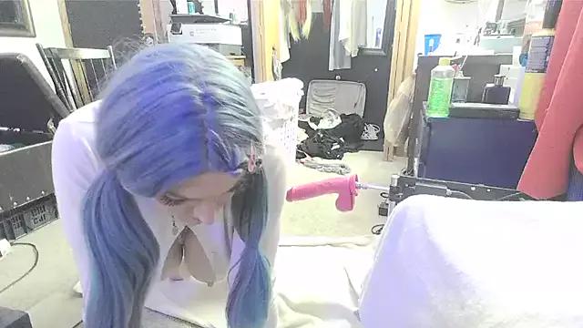 Try our streaming cams variety and talk on a personal level with our adorable girls streamers, showing off their bountiful shapes and dildos.