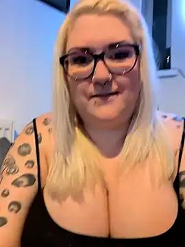 Sizzling_Indie36 from StripChat