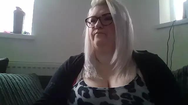 Sizzling_Indie36 from StripChat