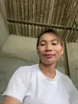 Skinny_vuet from StripChat is Freechat