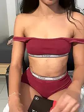 skinnydoll1017 from StripChat is Freechat
