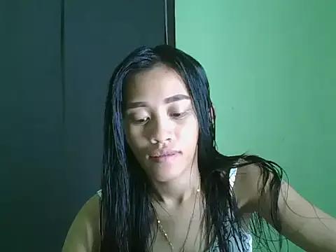 Skinnygirl_4youxxx from StripChat is Freechat
