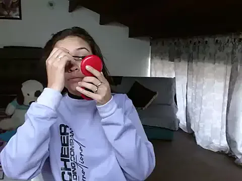 Skylovershot from StripChat is Freechat