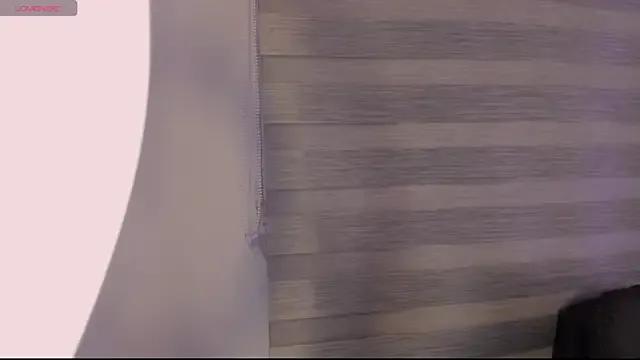 SkyThompson from StripChat is Freechat