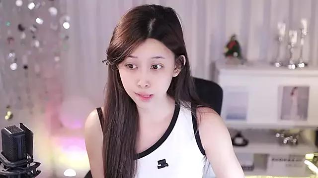 SleepArtist from StripChat
