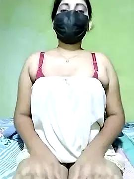 SLsaara from StripChat