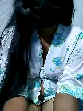SLsaara from StripChat