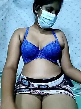 SLsaara from StripChat