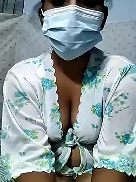 SLsaara from StripChat